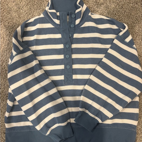 American Eagle Outfitters Blue and Cream Sweater - Picture 1 of 5
